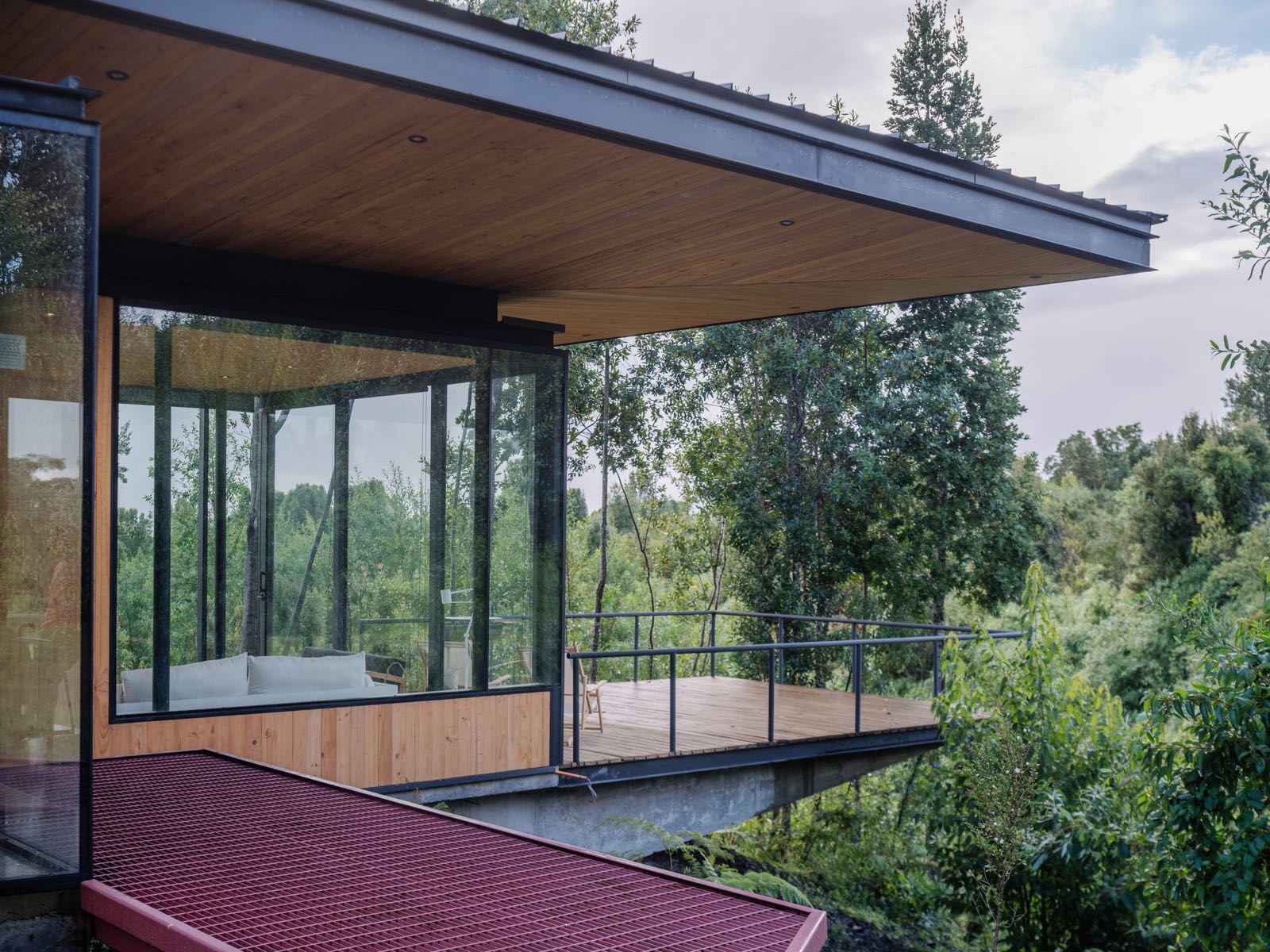 CASA EN ENSENADA, Ensenada, Puerto Varas — obra de Paralelo Transversal, arquitectura en Chile