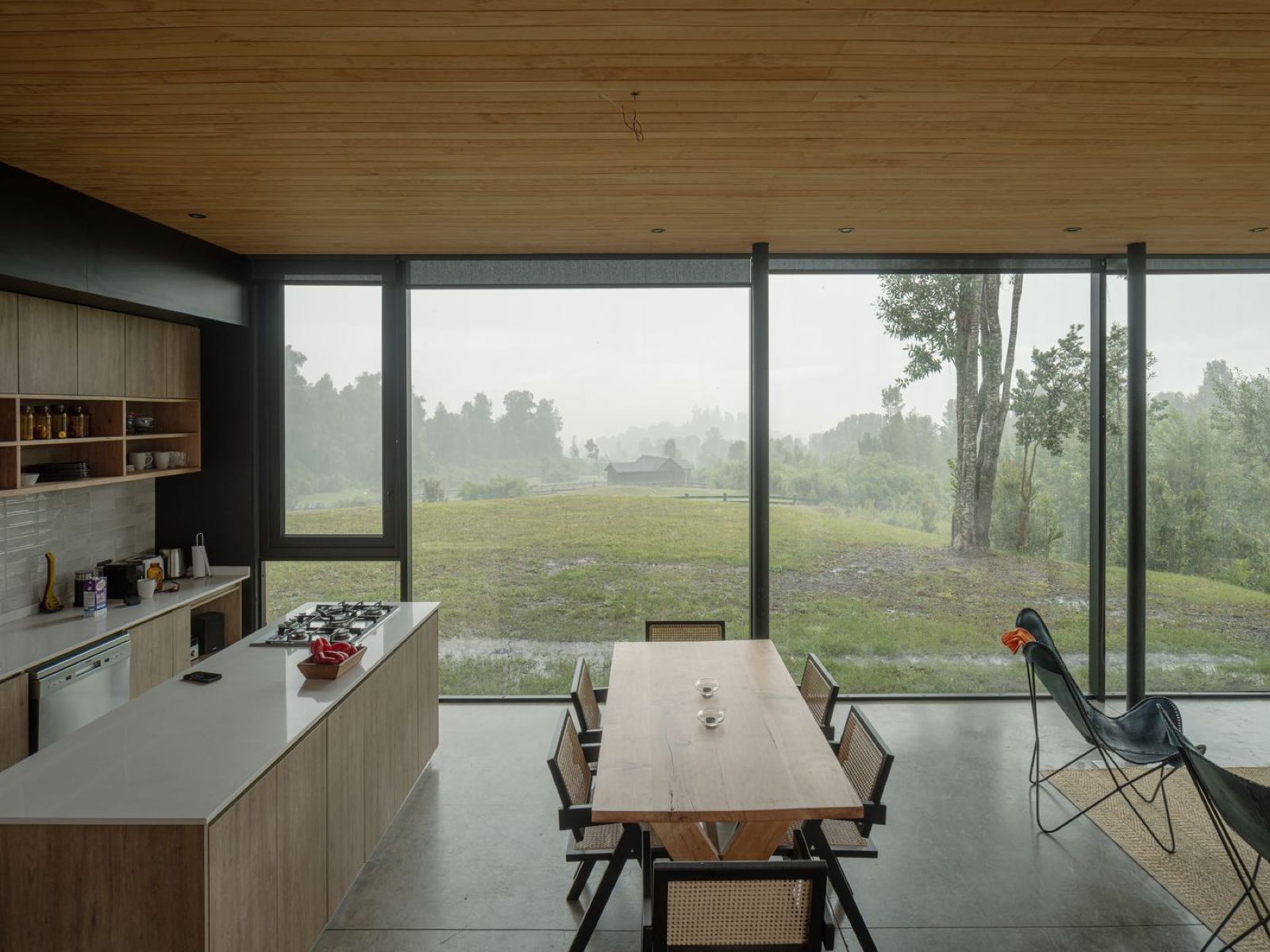 CASA EN ENSENADA, Ensenada, Puerto Varas — obra de Paralelo Transversal, arquitectura en Chile (2)