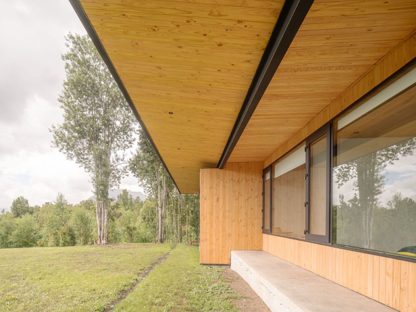 CASA EN ENSENADA, Ensenada, Puerto Varas — obra de Paralelo Transversal, arquitectura en Chile (4)