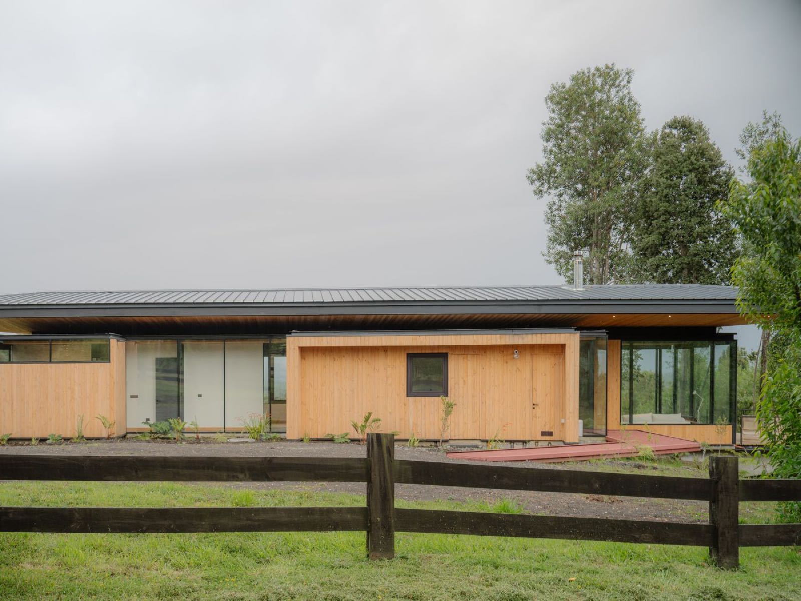 CASA EN ENSENADA, Ensenada, Puerto Varas — obra de Paralelo Transversal, arquitectura en Chile (6)