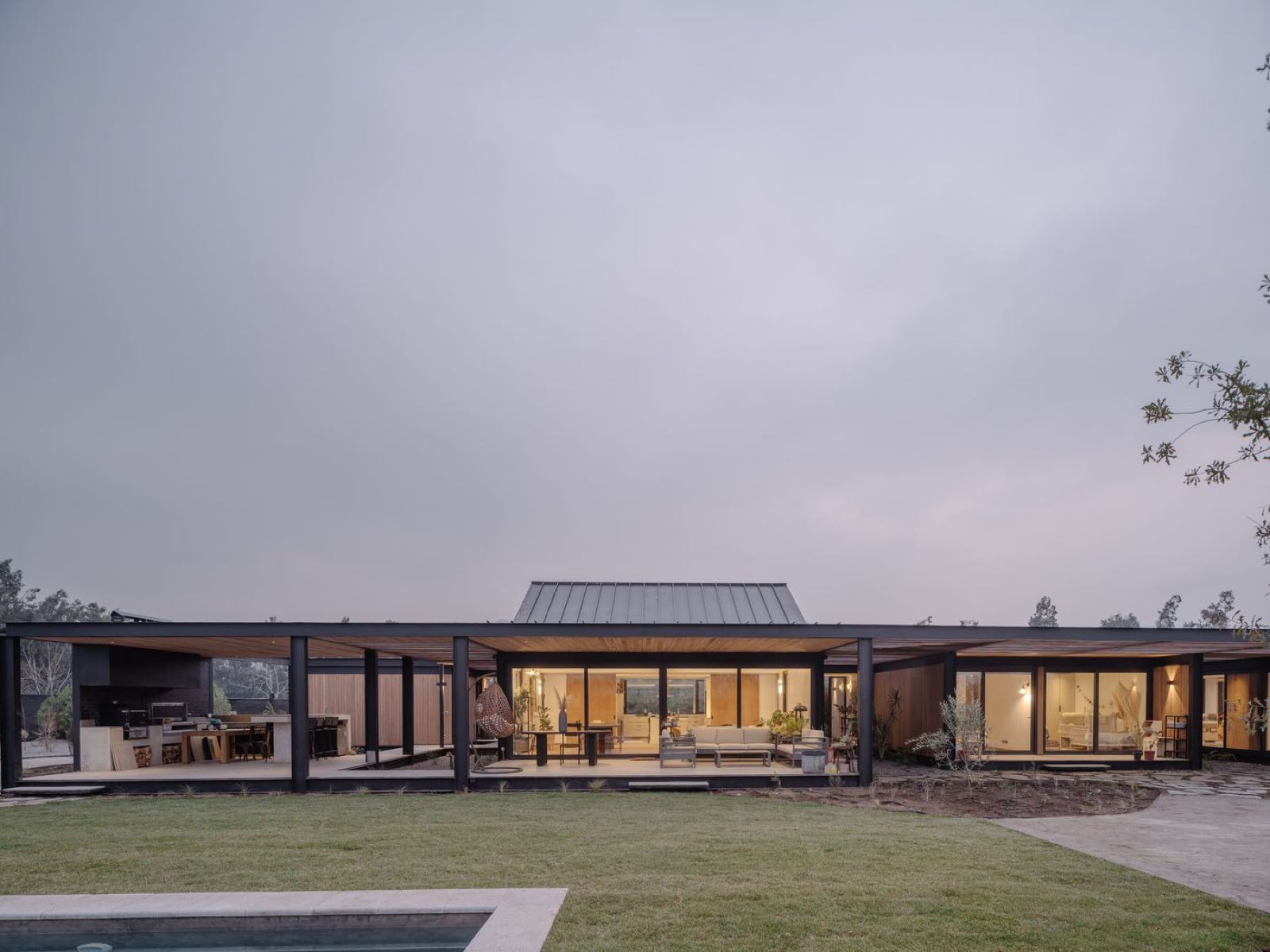 CASA CON LUCARNA, afueras de Santiago — obra de Paralelo Transversal, arquitectura en Chile (8)