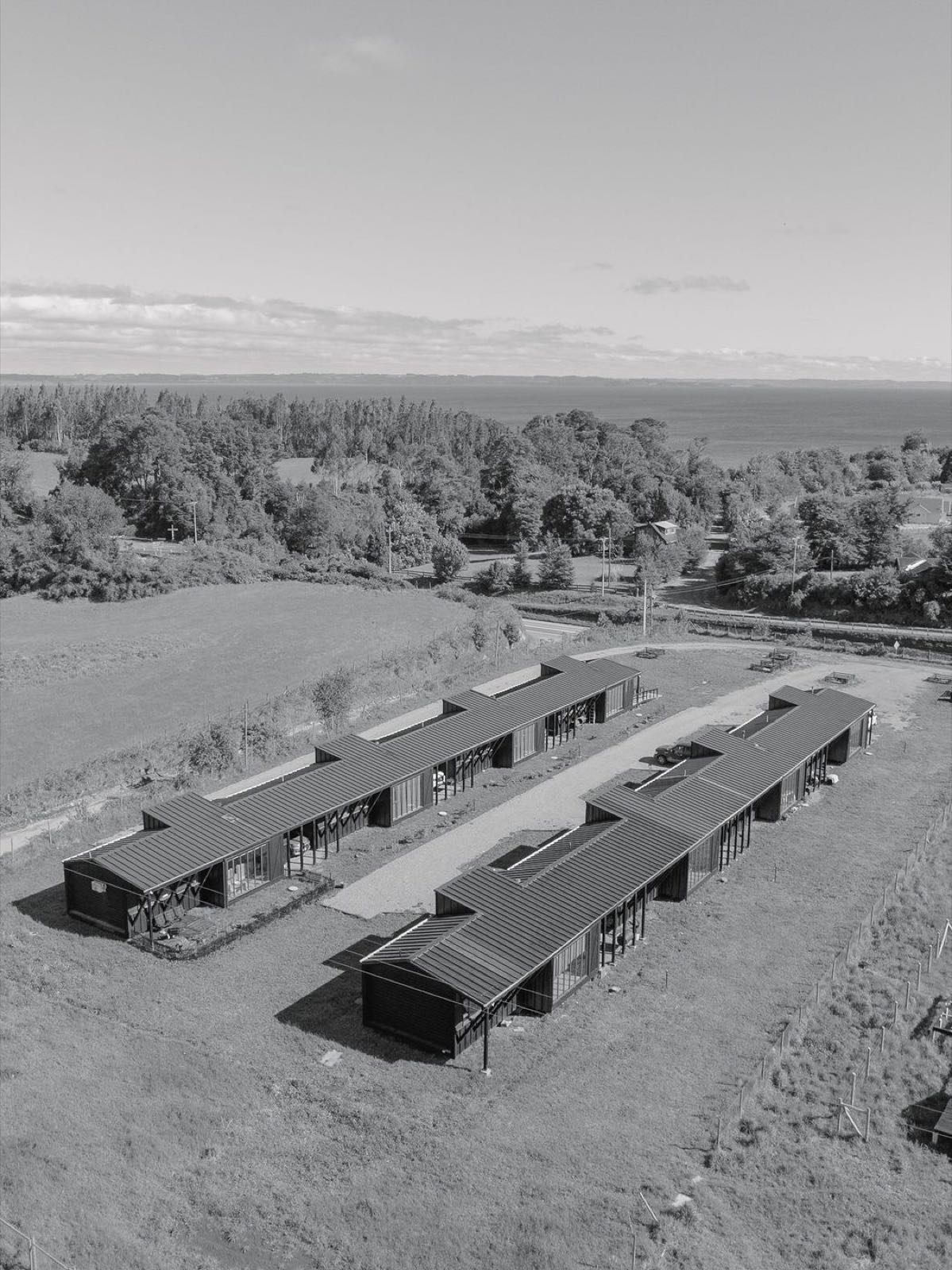 PLAYA HERMOSA, Puerto Varas — obra de Paralelo Transversal, arquitectura en Chile (3)